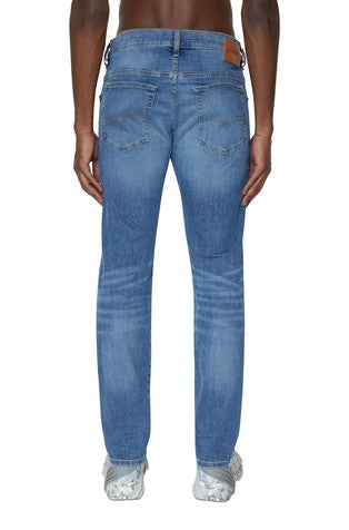 Stretch Denim Tapered Jeans for Everyday Comfort – James