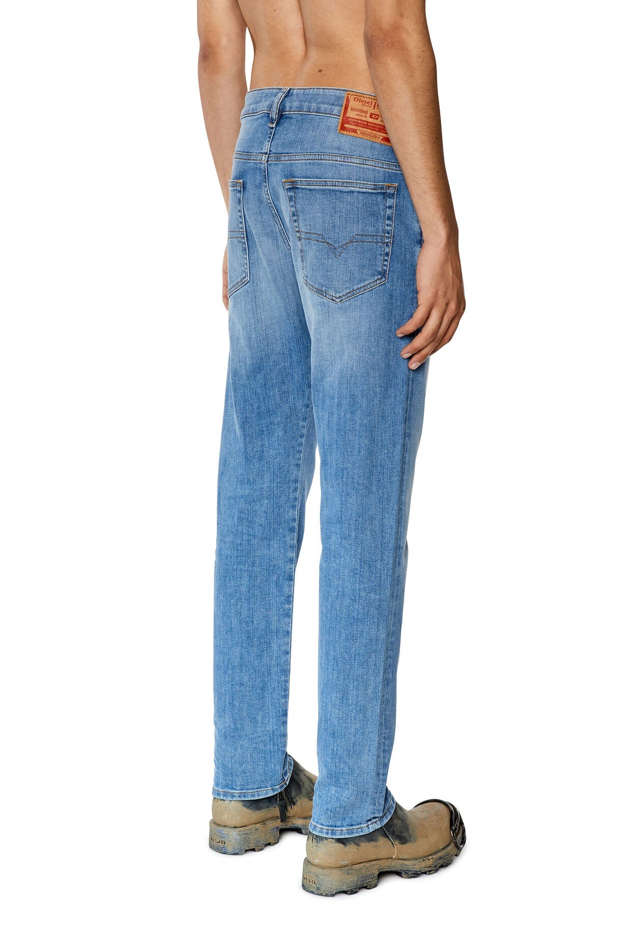 Tapered Fit Denim Jeans with Stretch – Daniel