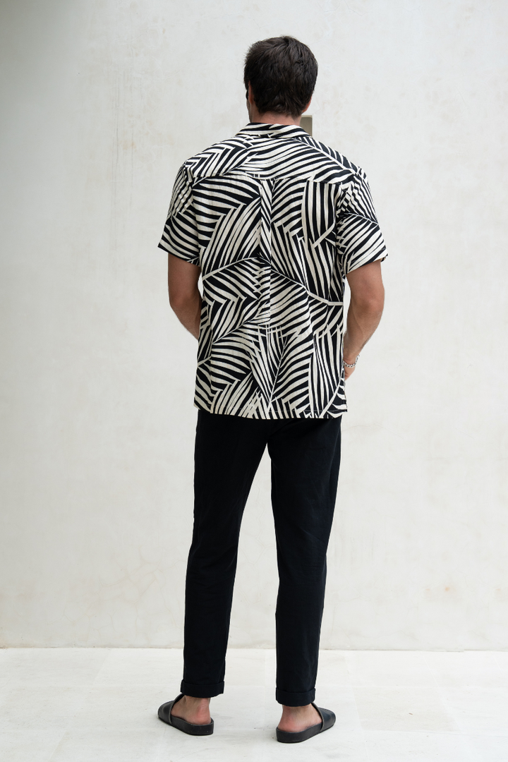 Breezy Palm Pattern Shirt - Perfect for Every Occasion!