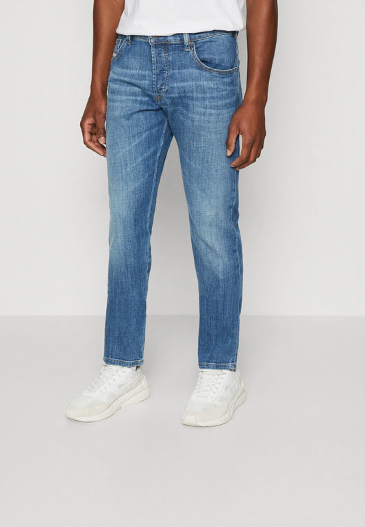 Slim Fit Stretch Denim Jeans with Button Fly – Daniel