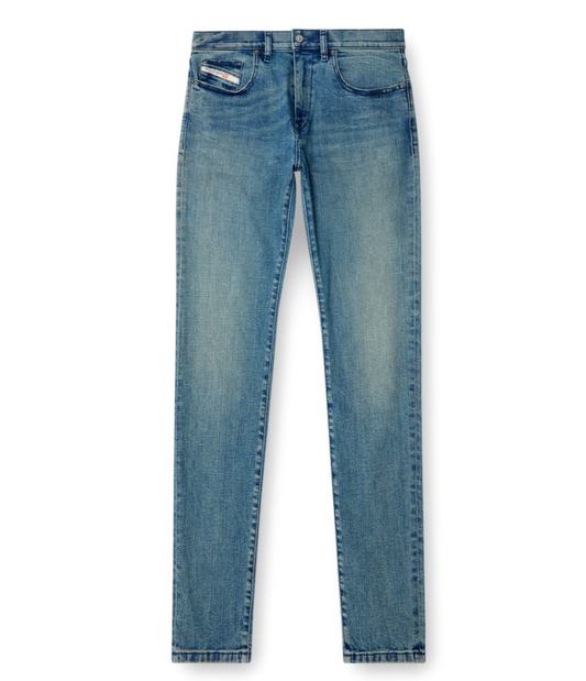 Slim Fit Jeans for Men – Modern and Versatile Style – James